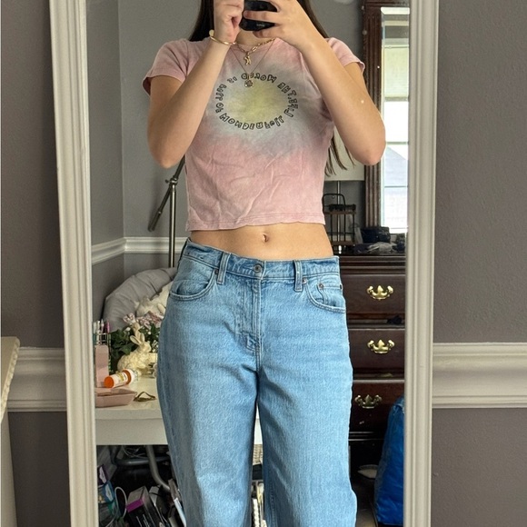 Urban Outfitters Pink Graphic Crop Top - Picture 1 of 4